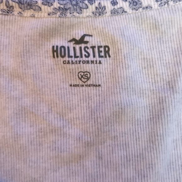 ✨EUC✨2 Hollister Tops - Womens XS - Picture 5 of 5